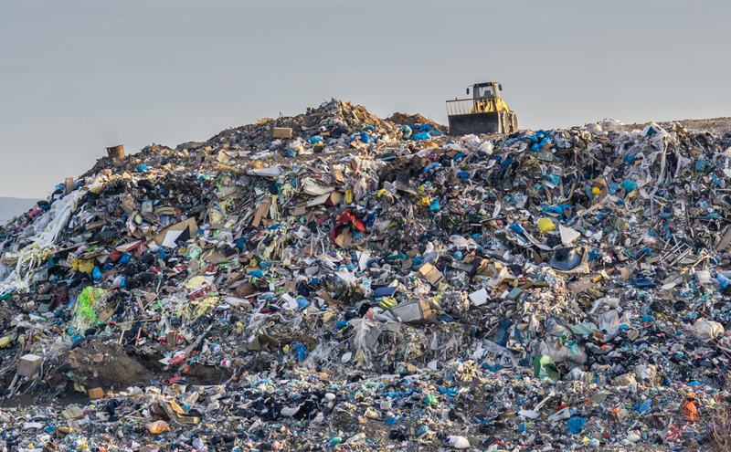 A typical scenario in a European landfill © AP Images/European Union-EP